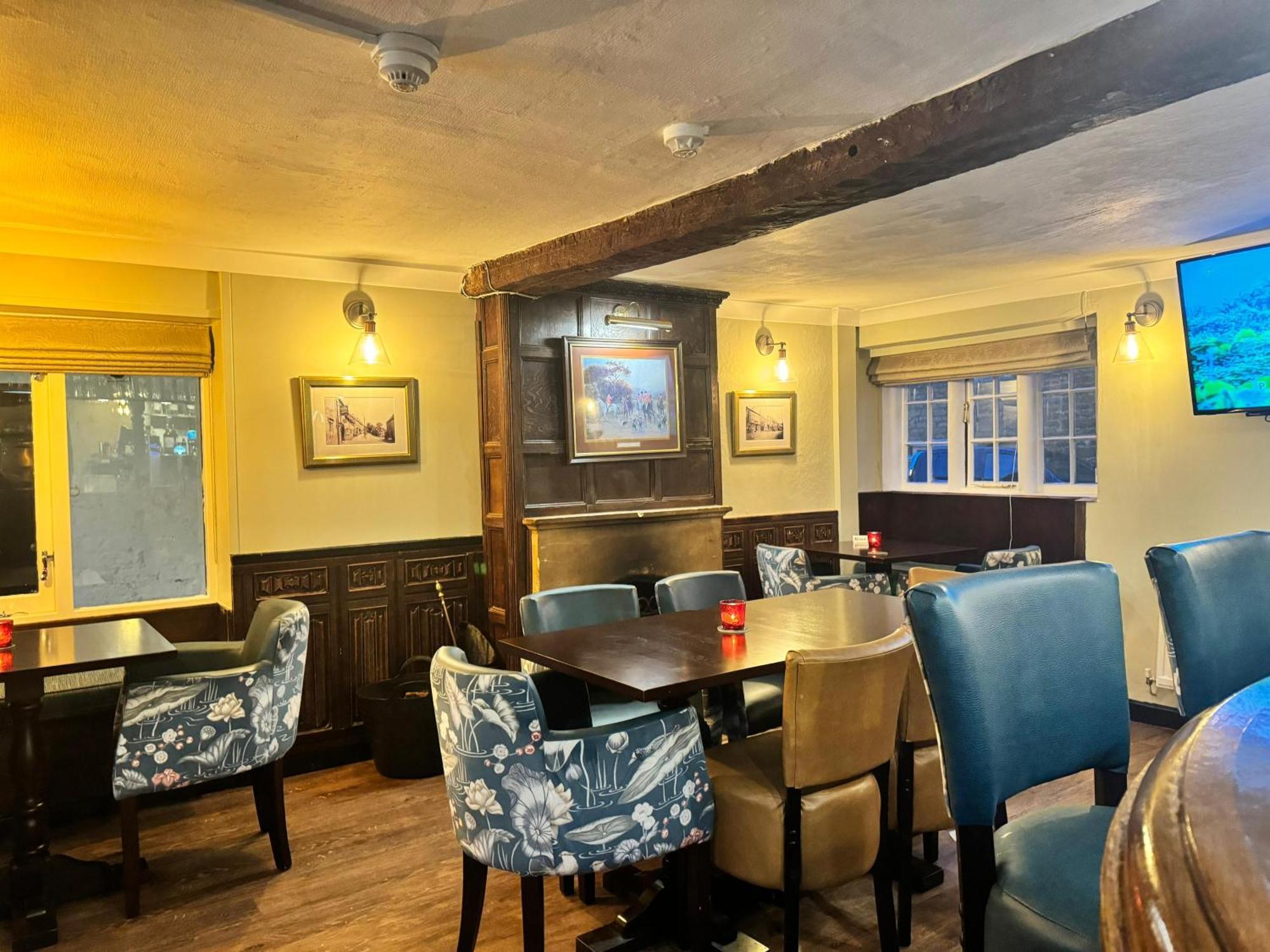 Crown Hotel Cotswold Блокли Экстерьер фото