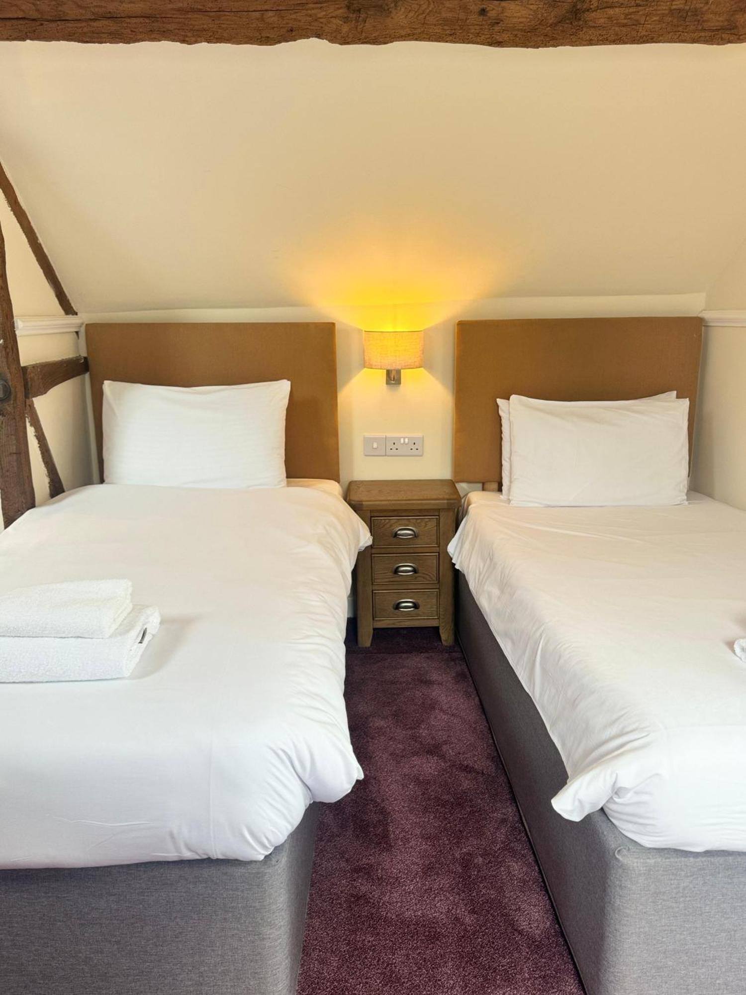 Crown Hotel Cotswold Блокли Экстерьер фото