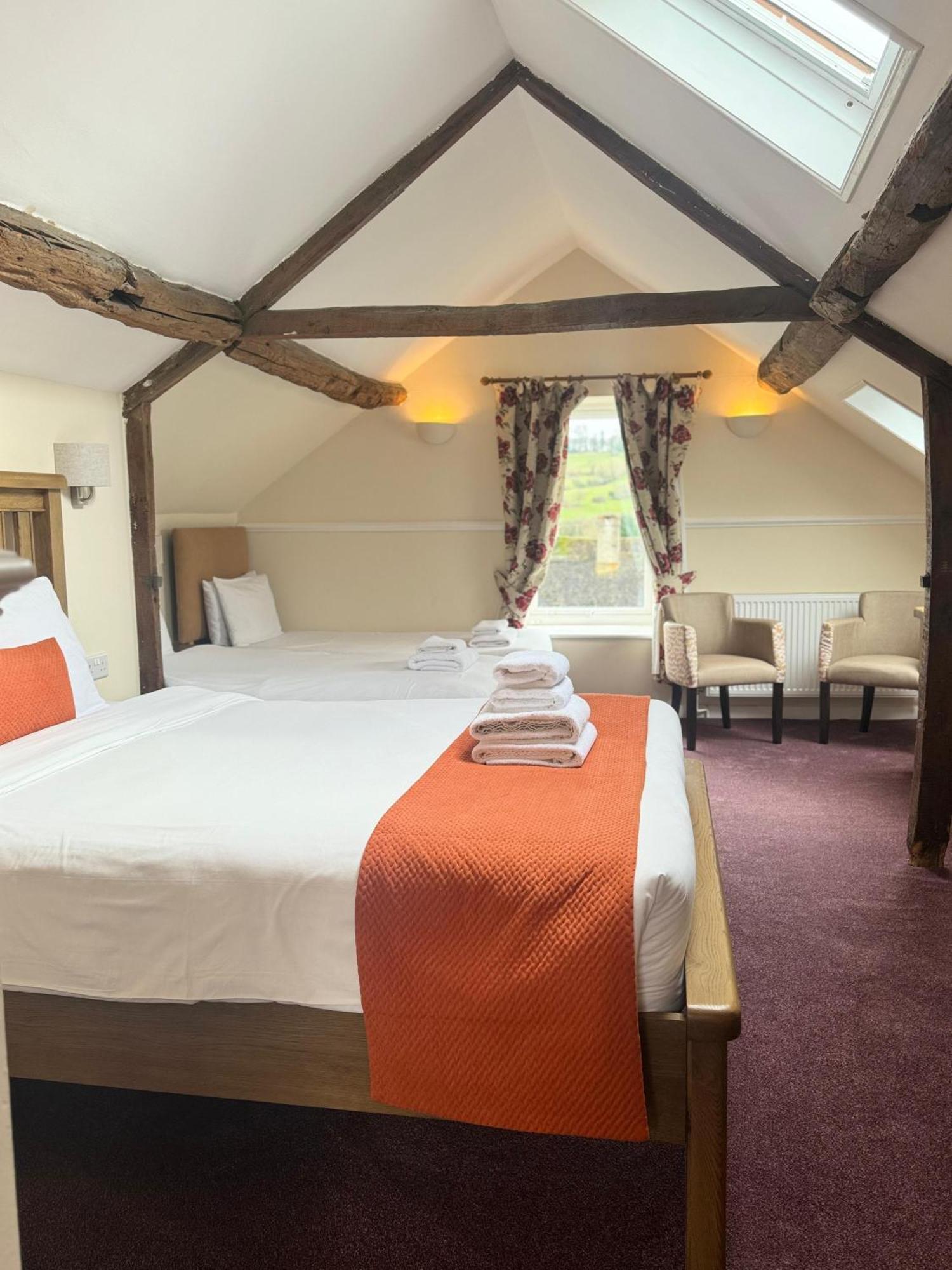 Crown Hotel Cotswold Блокли Экстерьер фото